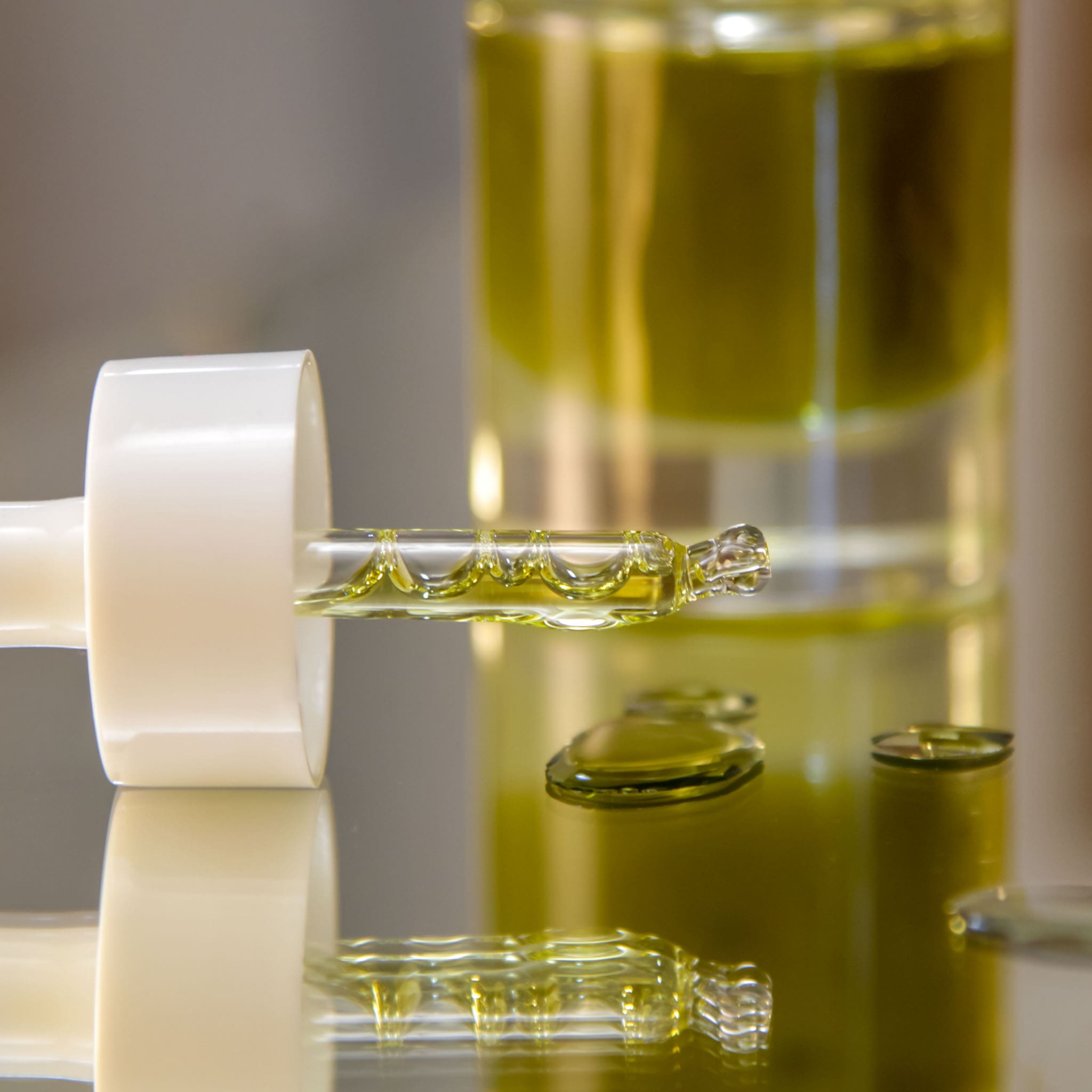 Nörre Nordic REBALANCE Face Oil Serum dropper detail